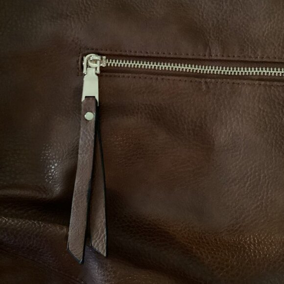 MMS Design Studio NWOT Shoulder Bag Fully Lined in Caramel Gold Accents Pockets - Picture 5 of 6